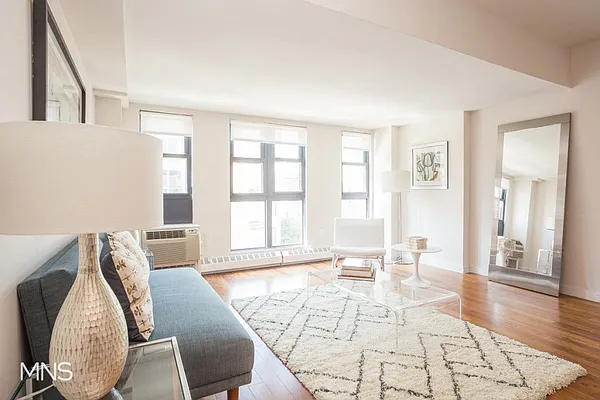 Rented by MNS Marketing | media 19