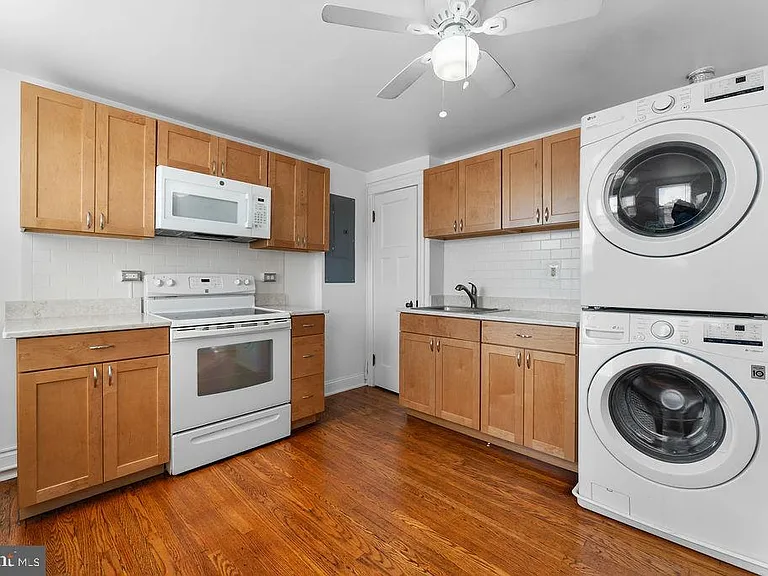 339 Drew St — Photo 9