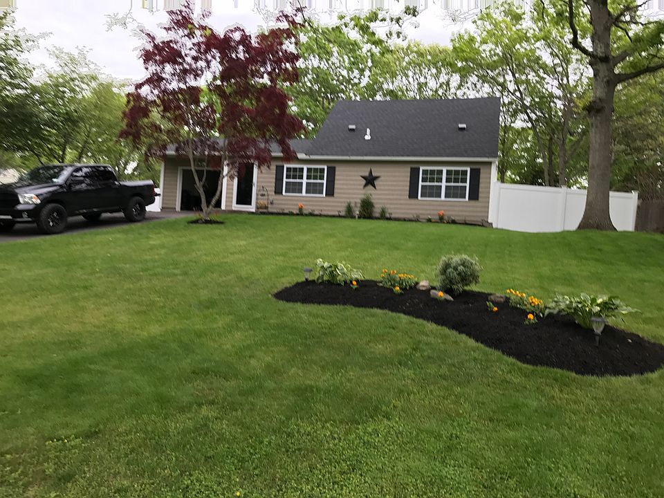 1st image of 6 Meyer Ln