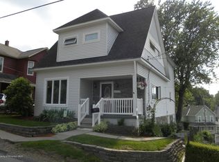 17 Columbia Ave, Carbondale, PA 18407