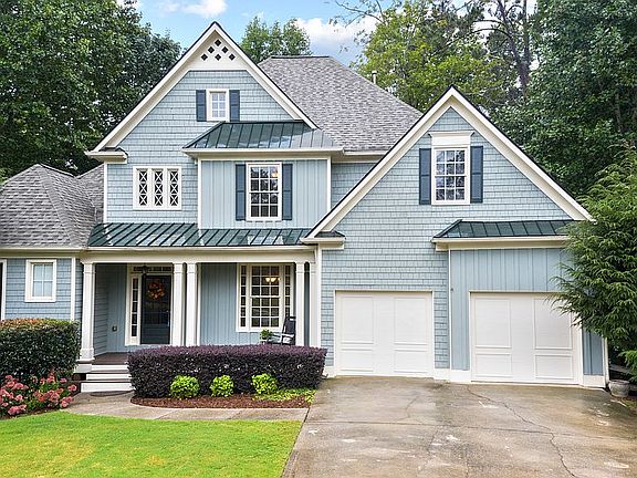 4 Br 3.5 BA in Roswell