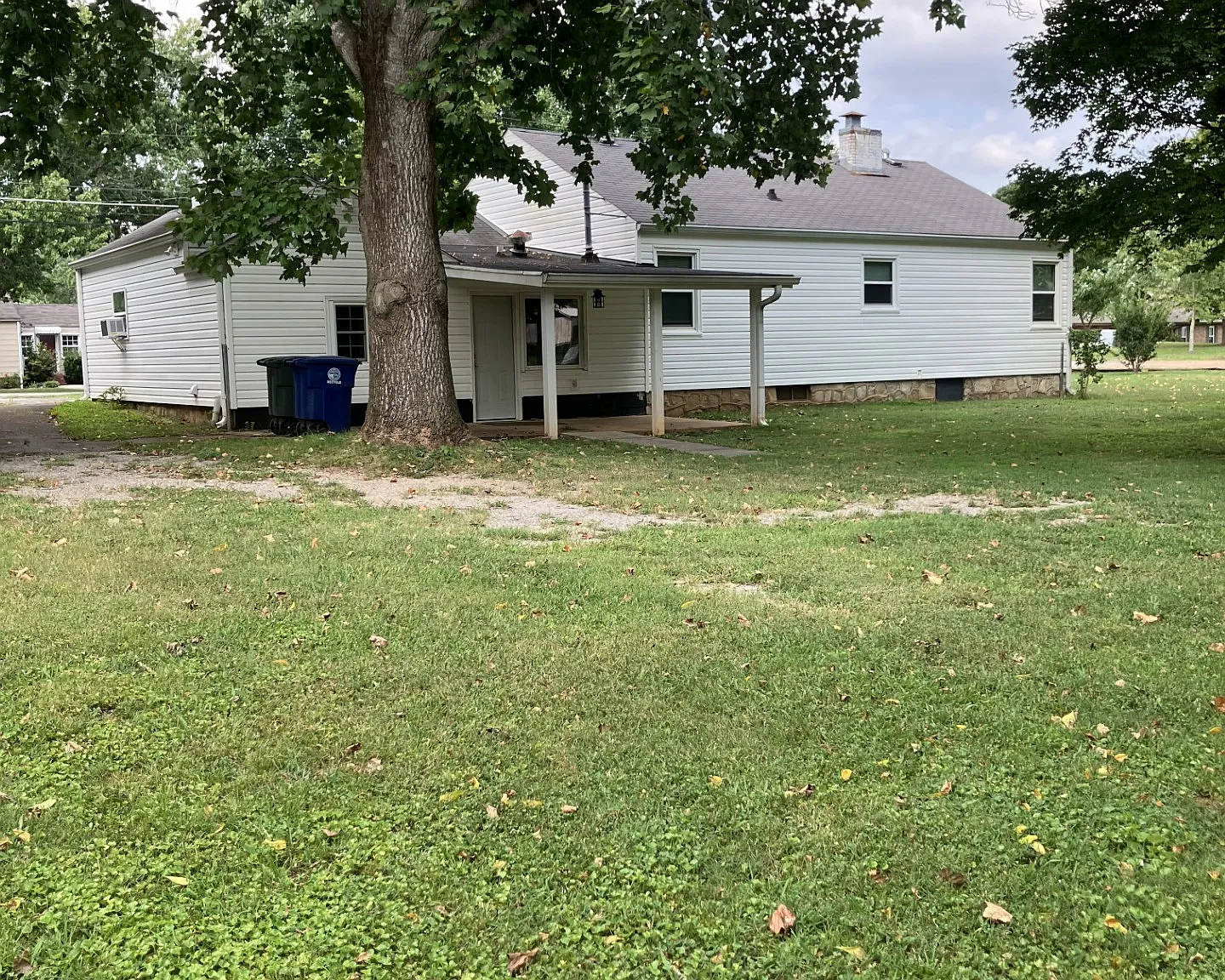 3 bed, 1848 sqft, $2,100 — Photo 4