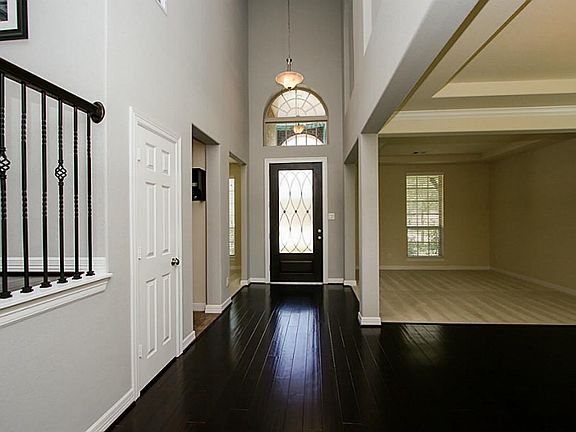 3rd image of 27807 Harris Glen Ct
