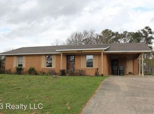 212 Ivelyn Dr, Warner Robins, GA 31088