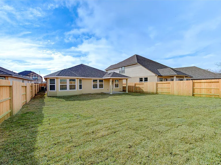 21514 Pachino Ln — Photo 42