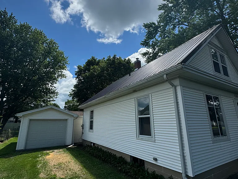 204 N Meyers Ave — Photo 2