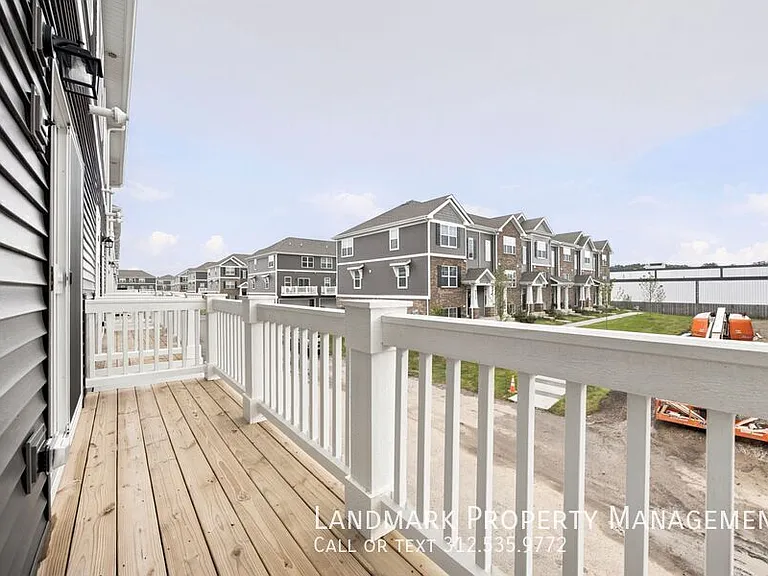 17389 Ulster Dr — Photo 32