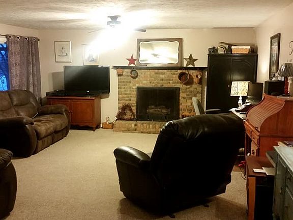 4th image of 803 Central Ave