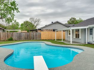 2828 Elk Grove Rd, Carrollton, TX 75007