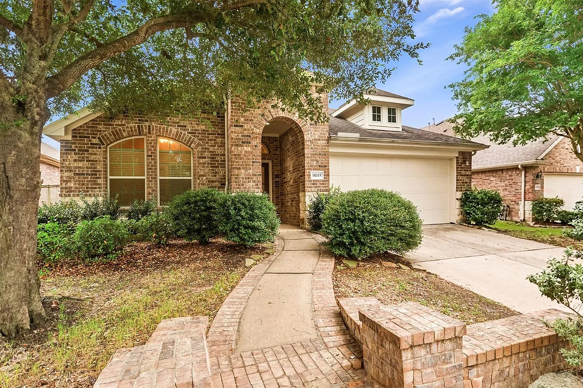Photo 1 of 48 - 18315 E Willow Oak Bend Dr - Cypress, TX Primary Photo - 18315 E Willow Oak Bend Dr