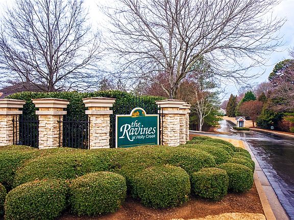 2nd image of 113 Life Style Ln