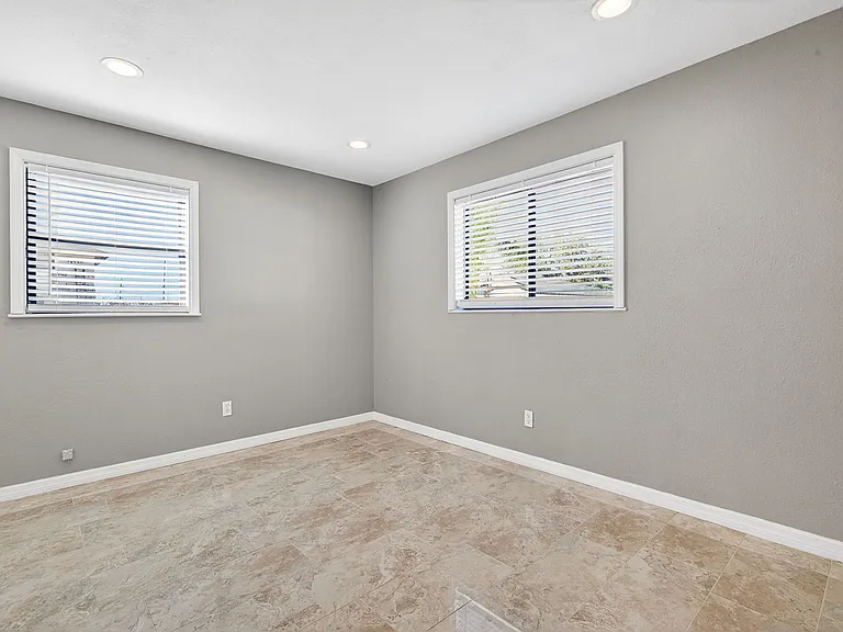 1303 SW 16th Ter #101 — Photo 13