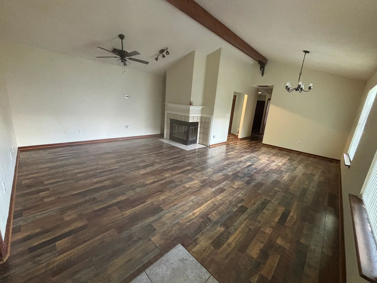 2 bed, 1126 sqft, $1,855 — Photo 3
