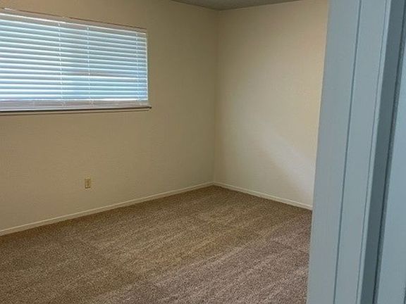 5th image of 1825 E Long St #1