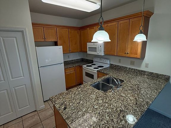 5th image of 326 Quarry Hill Rd APT 215