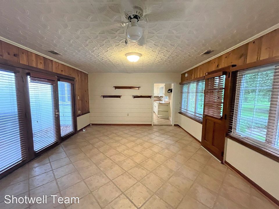 1st image of 2811 French Broad Ln