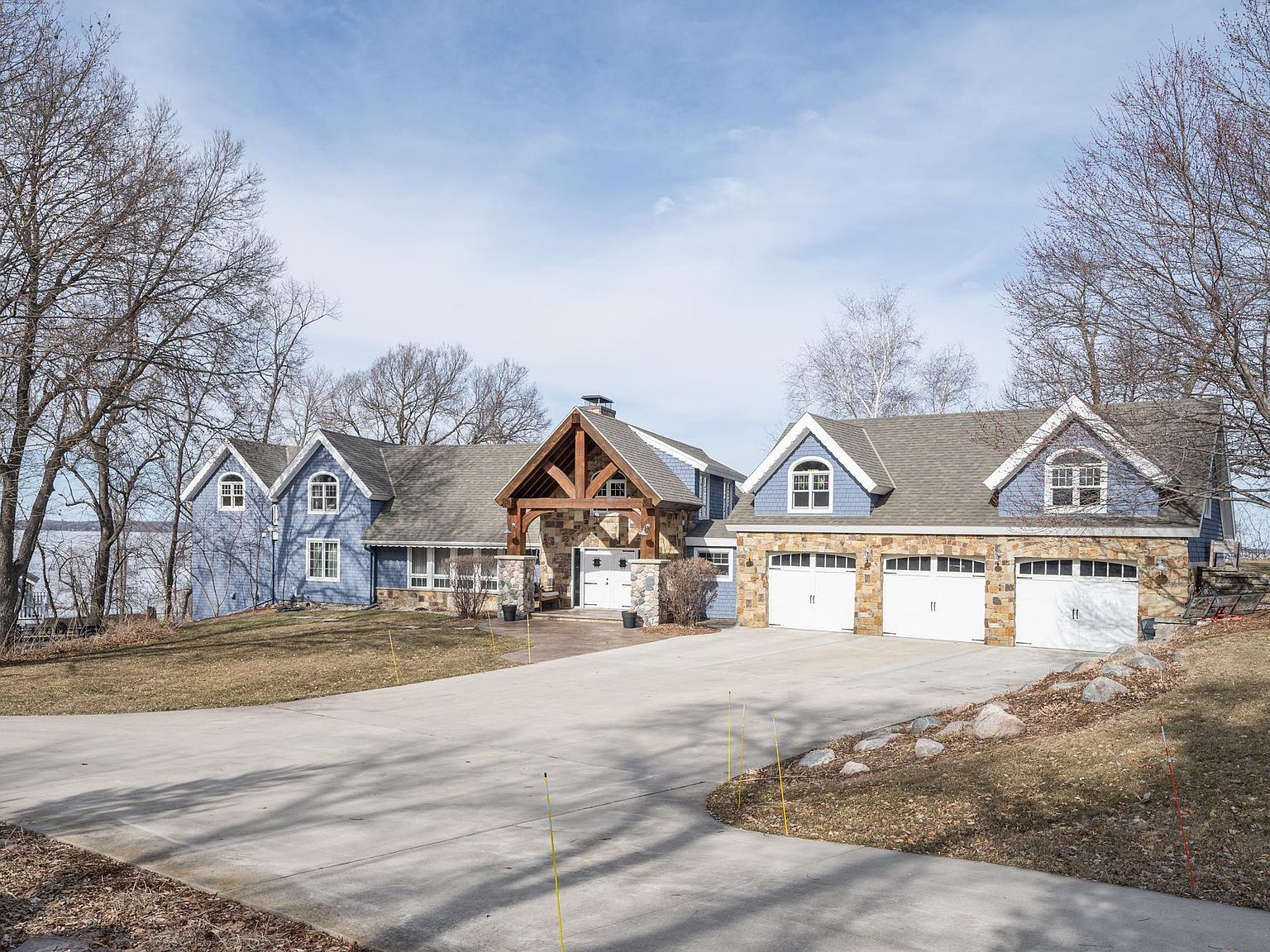 419 Lake Ave S Spicer Mn 56288 Mls 5728616 Zillow