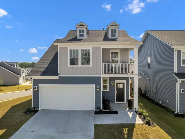 1228 Cyndis Ln, Greer, SC 29651