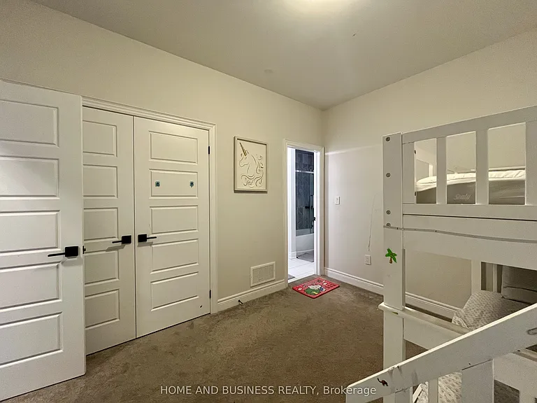 152 Marvin Ave — Photo 31