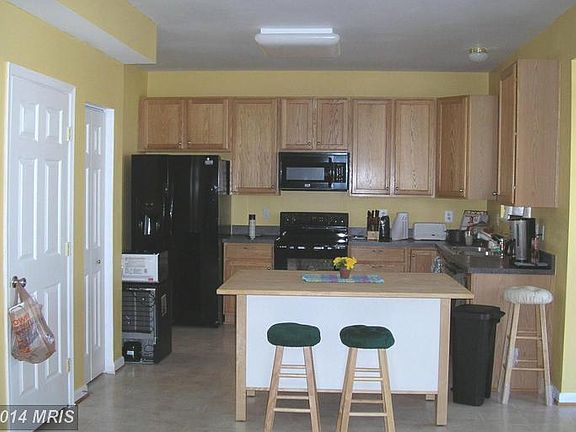 2nd image of 6590 Constitution Way