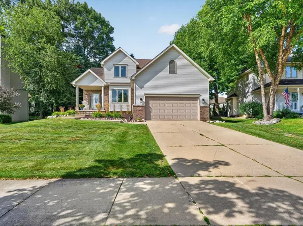 842 Northern Ridge Dr, Brighton, MI 48116