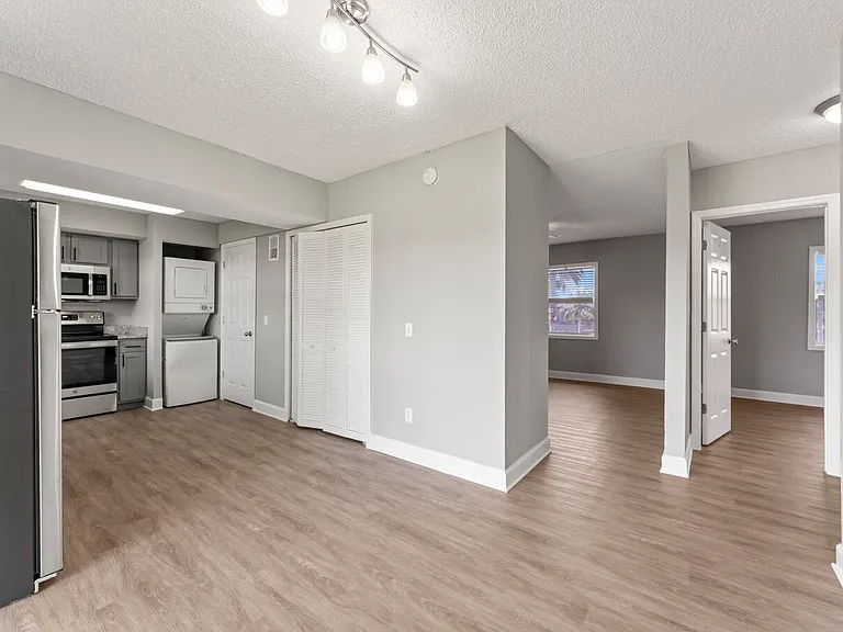Sea Oats Apartments — Photo 22