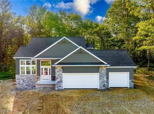 540 E Lakewood Dr, Canal Fulton, OH