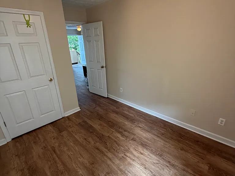113 Hill St #B — Photo 6