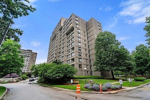 1st image of 250 Hammond Pond Pkwy APT 1608S