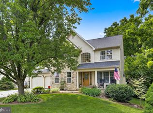 1693 Pioneer Rd, Lancaster, PA 17602