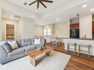 4410 Center St, Houston, TX 77007