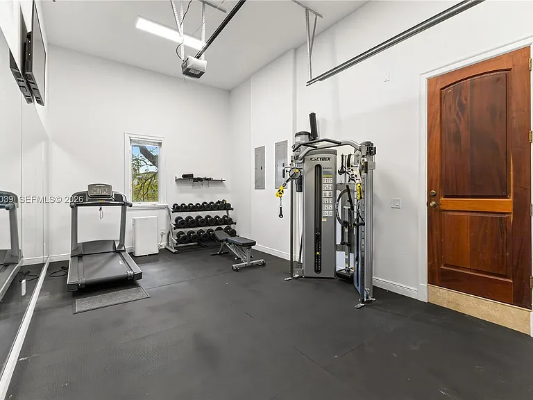 1410 Tagus Ave — Photo 38