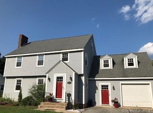 392 Main St, Old Saybrook, CT 06475