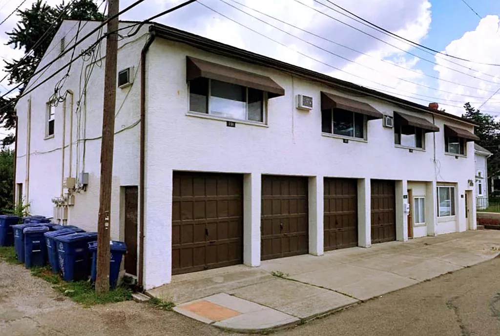 Building Photo - 358 E Duncan St