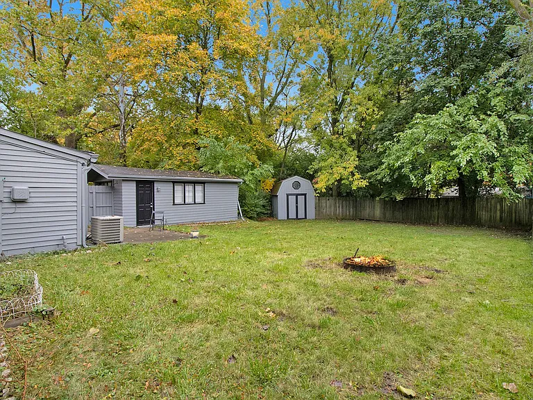 2804 Canterbury Rd — Photo 24