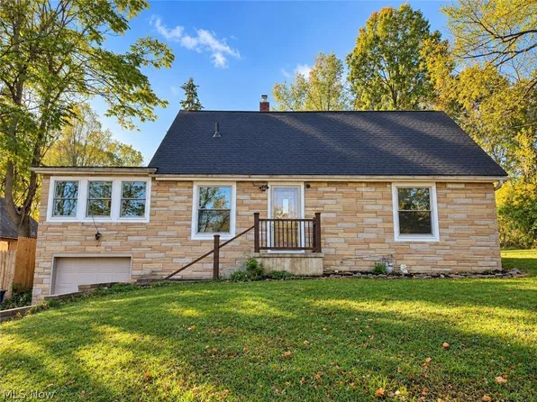2368 Congo St, Akron, OH 44305