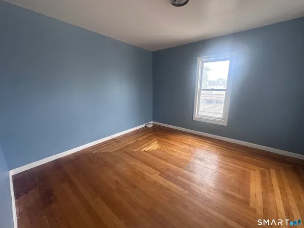 94-96 Burnside Ave, East Hartford, CT 06108