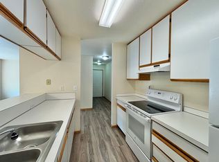 2221 NE Holliday Ave #4, Bend, OR 97701