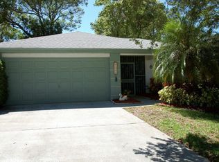 1598 Wicklow Dr, Palm Harbor, FL 34684