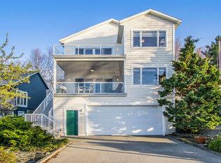 3509 Channel Dr, Muskegon, MI 49441