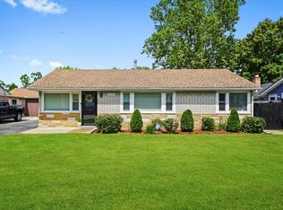 5044 Oak Center Dr, Oak Lawn, IL