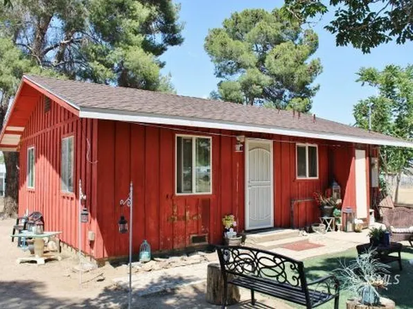 4580 Wallace Ln, Lake Isabella, CA 93240