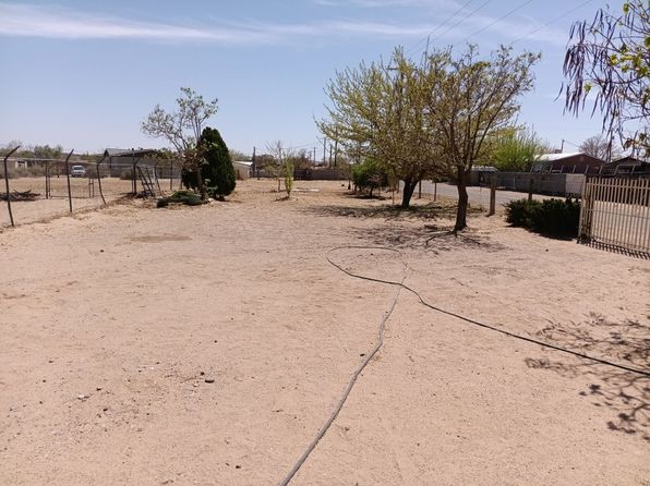 5448 Winchester Rd SW, Albuquerque, NM 87121