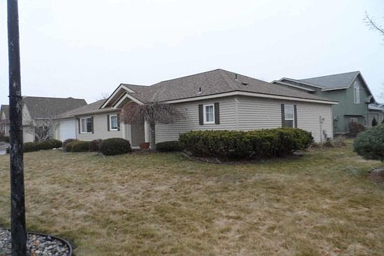 2nd image of 1620 N Harmony Ln
