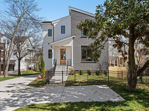 2nd image of 2804 Eastland Ave