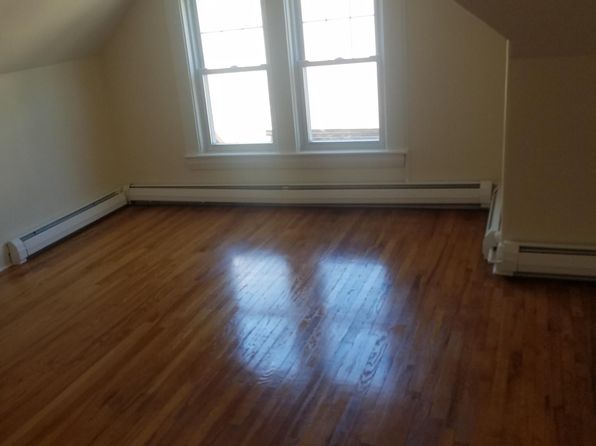 6 Summit Rd #3