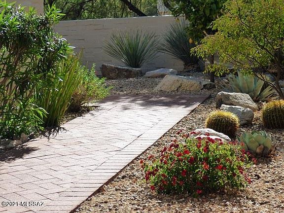 3rd image of 5229 N Paseo Del Arenal