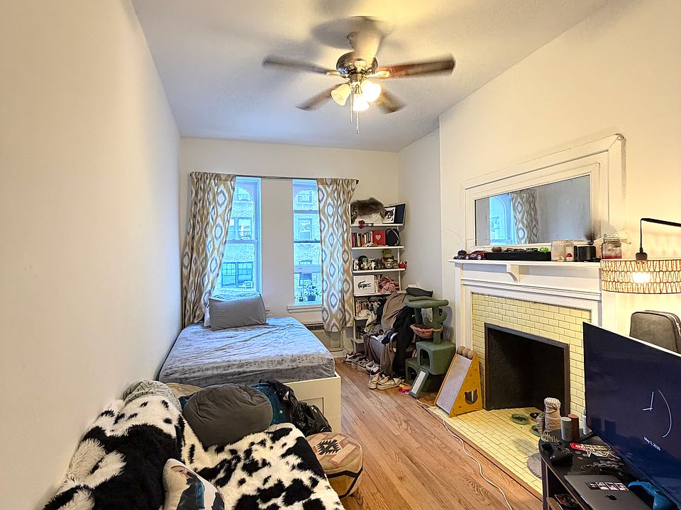 1st image of 62 W 71st St APT 4B