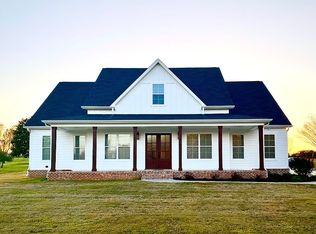 1866 New Center Rd, Hartselle, AL 35640