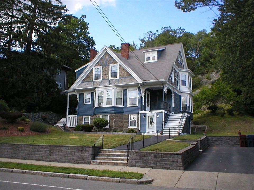 1st image of 629 Franklin St